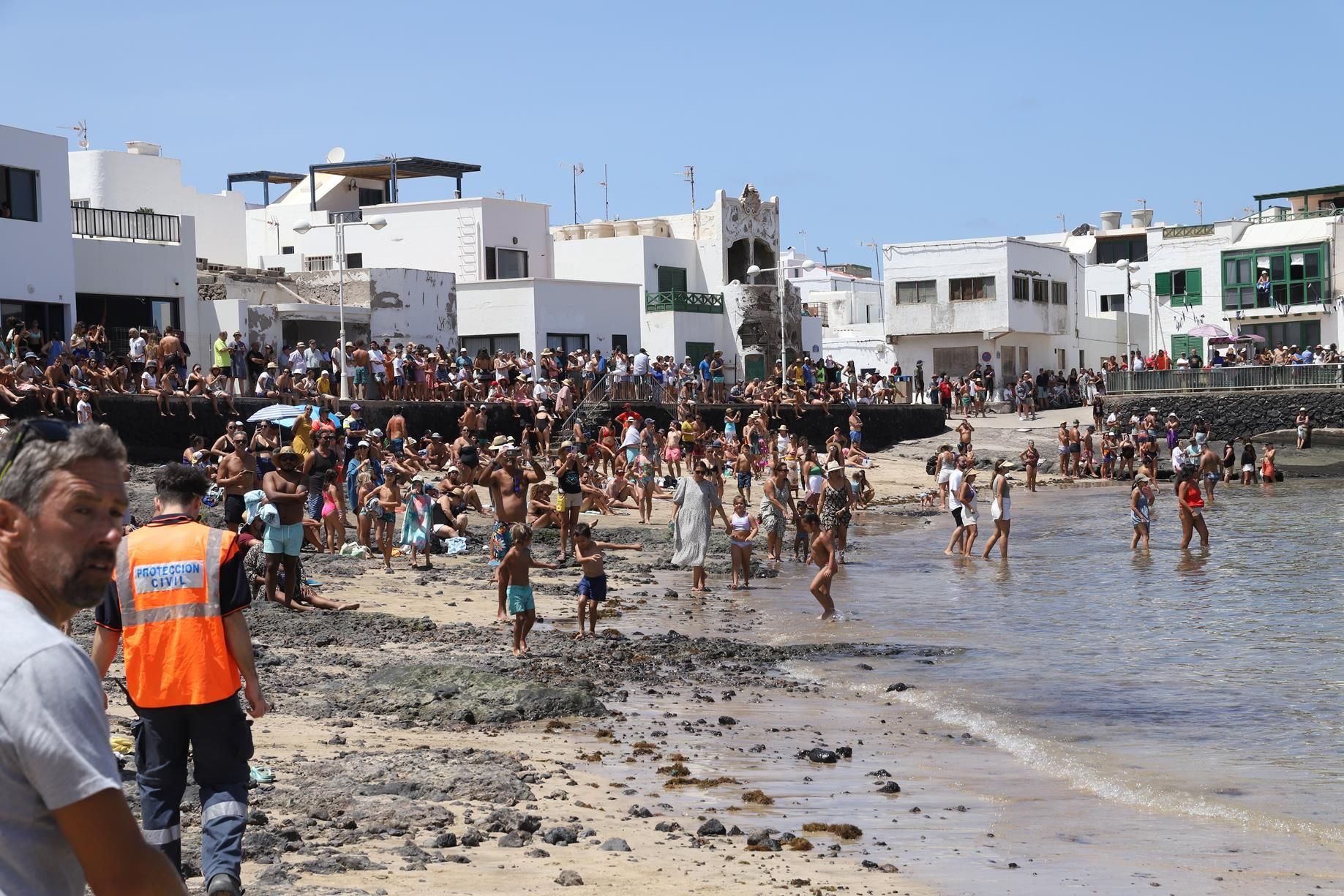 La Procesi N Y La Verbena Del Agua Cierran Las Fiestas De Caleta Famara