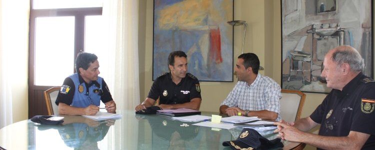 El alcalde de Arrecife y el comisario de la Policía Nacional se reúnen por primera vez