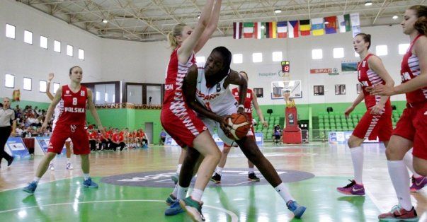 España arrolla a Polonia en un gran último cuarto  (71-52)