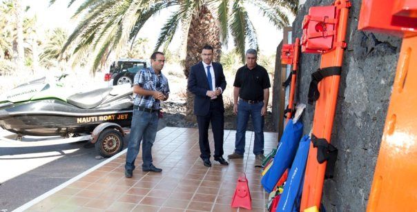 Teguise pone en marcha el nuevo servicio de seguridad y emergencias en sus playas