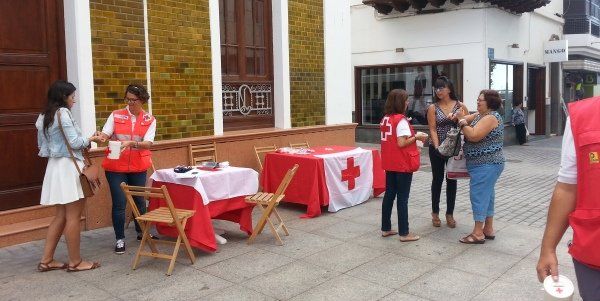 Cruz Roja celebra su Día de la Banderita en Lanzarote, donde 93 niños se benefician de un proyecto de promoción escolar