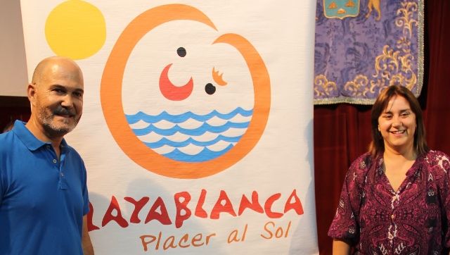 Playa Blanca estrena logotipo, que pretende destacar "el  rostro universal de felicidad"