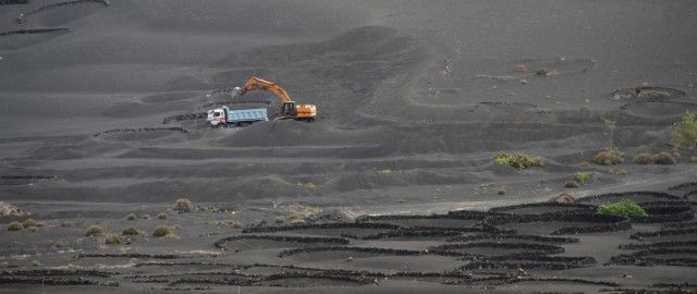 La Apmun vuelve a precintar las obras de extracción de rofe en  El Chupadero, envuelta desde hace años en la polémica