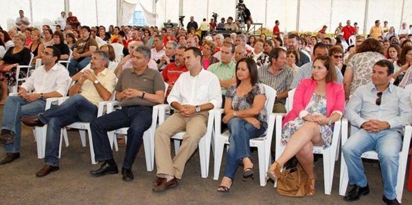 Manuela Armas acusa a CC de montar una gestoría en el Cabildo para resolver los problemas de unos pocos