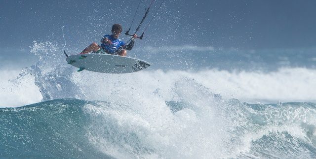 El australiano De Aboitiz y la noruega Schibevaag, vencedores de la segunda prueba del mundial de kitesurf, Lanzarote SantakitePro 2011