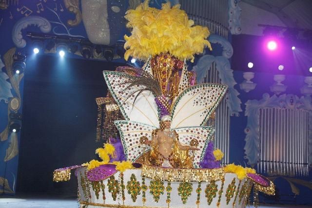 Marta Tabares, con la fantasía "Nueva Tierra", Reina del Carnaval de Arrecife 2011