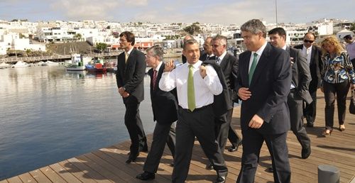 Paulino Rivero inaugura las obras de ampliación de las instalaciones del puerto de La Tiñosa