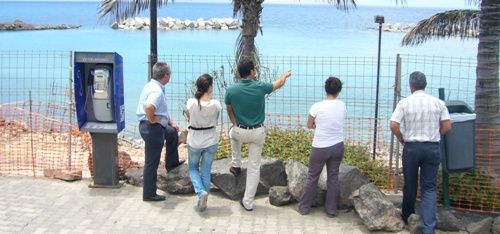 Yaiza exige a la empresa adjudicataria que culmine los trabajos de regeneración y adecuación de playa Flamingo