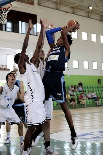 Barcelona, Estudiantes, Unicaja y Gran Canaria, acceden a las semifinales del Campeonato de España