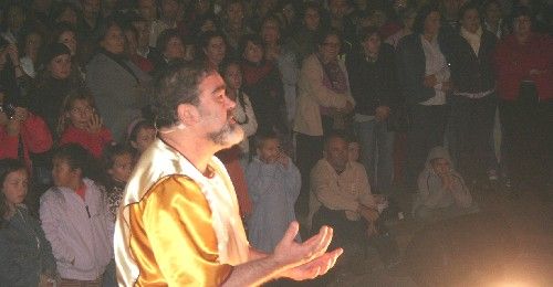 Unas 200 personas se sumaron a la I Caminata Teatral de Teguise