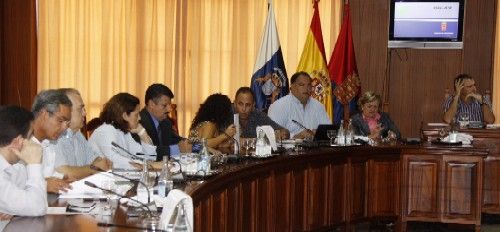 El Cabildo subsana los errores para otorgar las subvenciones a la Escuela de Hostelería y a la Sociedad de Cazadores