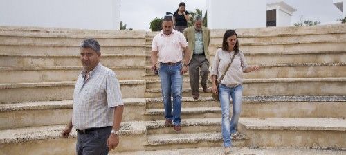 El director insular y el alcalde de Tías visitan las obras del "Plan E"