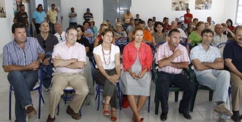 Morales afirma que la triple insularidad de La Graciosa exige que se fije "el coste cero en el transporte"