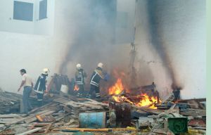 Incendio en la trasera de la Sociedad de Tías