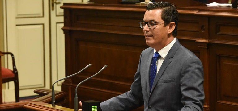 El Gobierno canario afirma que "no existe riesgo" de perder los fondos del puerto de Playa Blanca