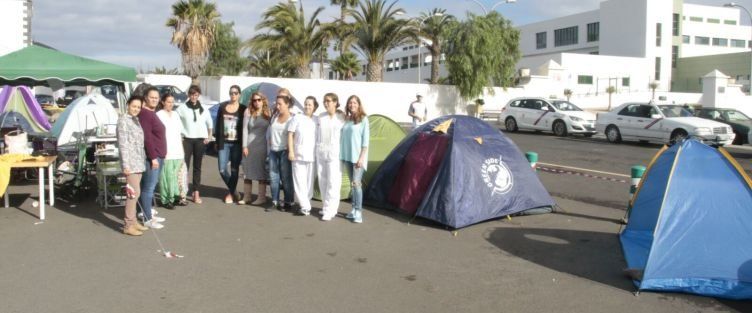 El campamento de la Plataforma por una OPE Más Justa cumple ya su cuarto día