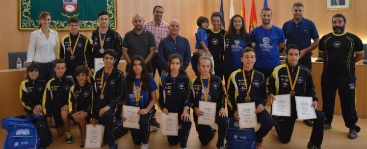 El alcalde de Tías recibe a los campeones de Europa de Karate