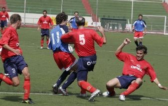 Los rojillos se sitúan en una posición equidistante; tres puntos le separan del ascenso y el descenso