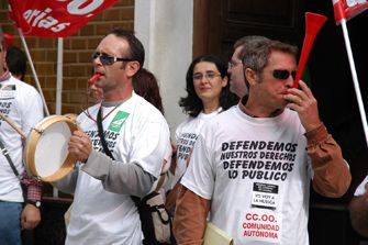 El personal laboral de la Comunidad reclama la equiparación salarial con los funcionarios