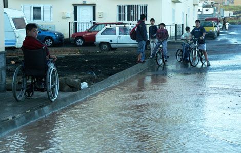 Desviados cinco vuelos de Lanzarote a Fuerteventura por falta de visibilidad