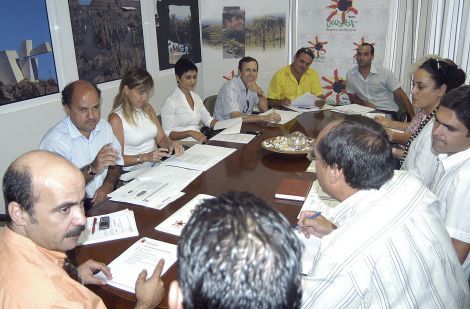 Leal convoca a todos los agentes turísticos para decidir entre la Sociedad de Promoción o la Fundación