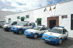 Teguise distribuye tres mil folletos informativos sobre el carnet por puntos