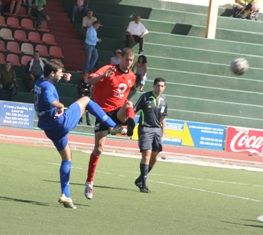 Un Marítima con garra vuelve a ganar