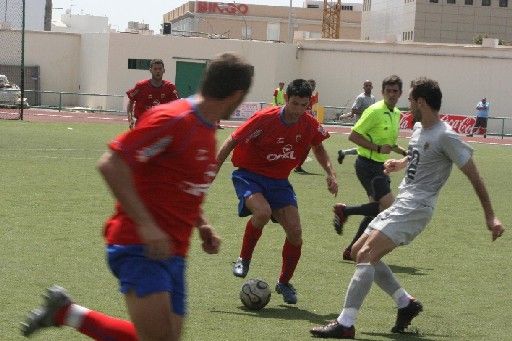 Un gol de Fabiani en el descuento manda al Playas a promoción