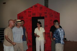 La visión nocturna de seis artistas, representada en el convento de Santo Domingo