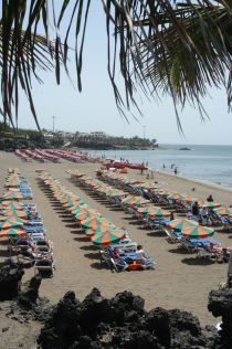 Rescatadas dos niñas a la deriva en una barca neumática en Playa Grande