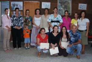 Entregados los diplomas a las participantes en el taller de defensa personal en San Bartolomé