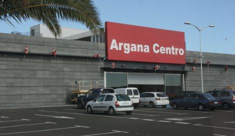 Argana Centro cierra sus puertas tras recibir la notificación de Antonio Hernández