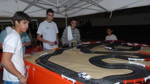 Competición  de scalextric en Playa Honda