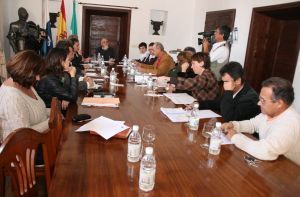 La Mesa Insular de Cultura profundiza en la celebración del circuito de teatro para aficionados