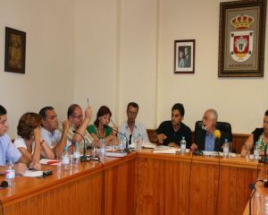 El grupo de gobierno de San Bartolomé rechaza celebrar un pleno para analizar su gestión