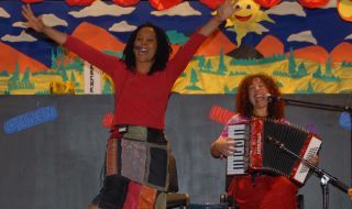 El Taller de Guiñol celebró su clausura con una representación infantil