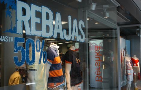 La crisis le pone la zancadilla a las rebajas