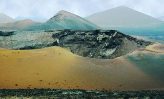 El Cabildo de Lanzarote y el IAG analizan la evolución y la actividad volcánica en la isla