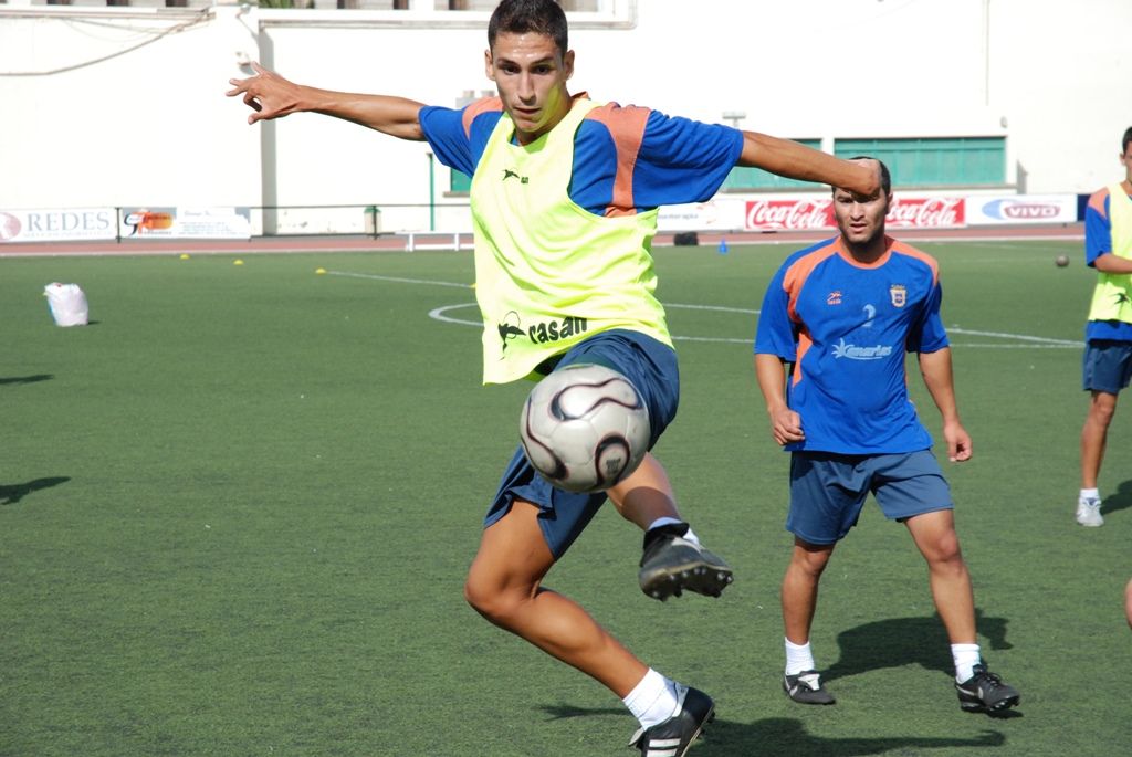 El ariete Sali y el interior Javi se incorporaron a los entrenamientos