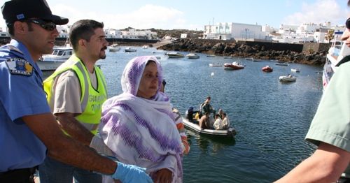 Canarias vive el agosto con menos llegadas de cayucos de los últimos dos años