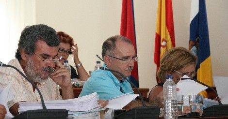 Lemaur acusa al alcalde de desconocer lo que se hace en los barrios de Arrecife