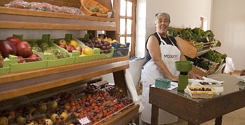 Los puestos de agricultores tendrán sitio fijo en Uga cada fin de semana