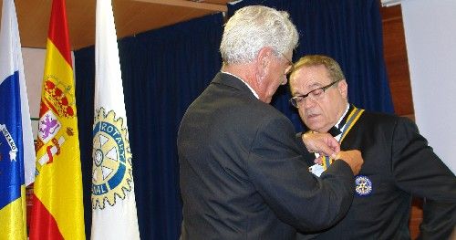 El doctor Abelardo Cervera Pérez asume la presidencia de Rotary Club Lanzarote