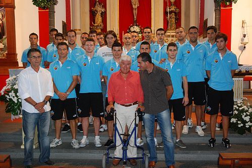 El Orientación Marítima realizó su tradicional ofrenda a San Ginés