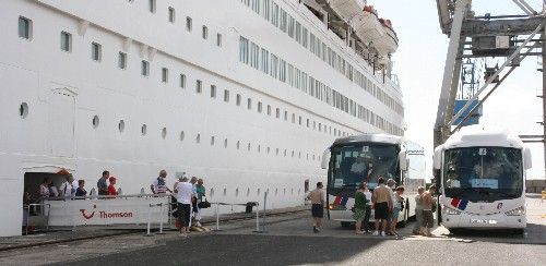 Este martes llegan cuatro cruceros a Arrecife con 7.146 pasajeros