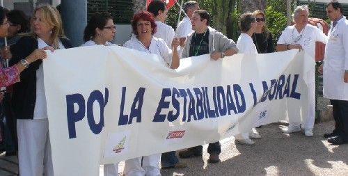 Sindicatos de Sanidad se concentran en Lanzarote contra la política de contratación del Gobierno de Canarias