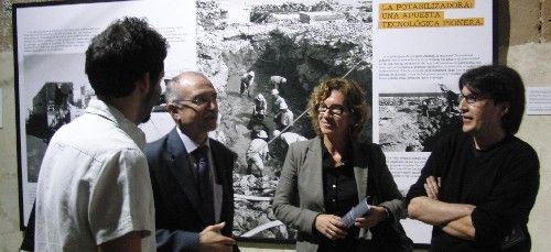 El Castillo de San Gabriel acoge una muestra que reflexiona sobre el papel de la ciencia y la energía en nuestras vidas