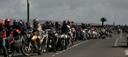 Exhibición de motos en el Charco de San Ginés