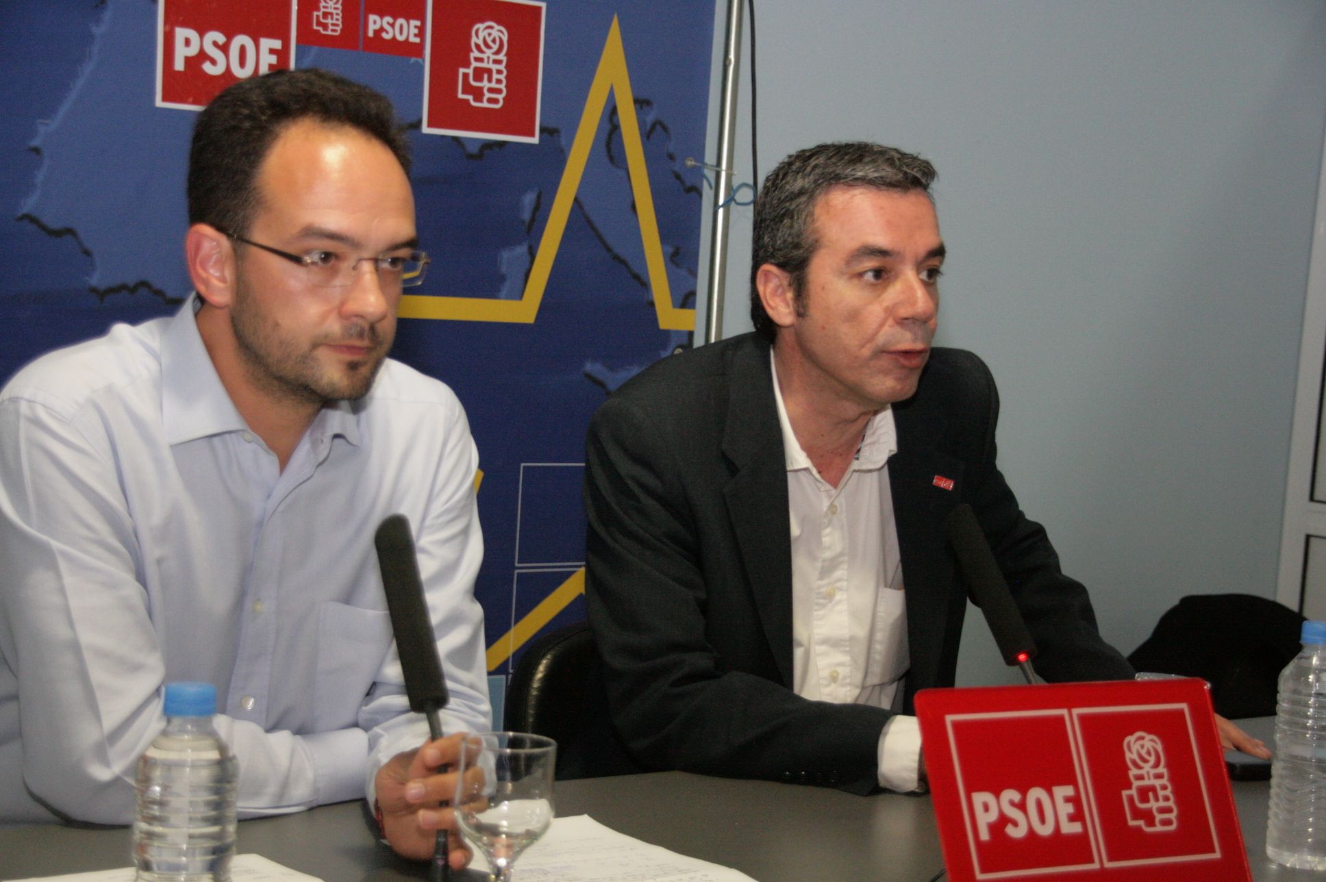 PSOE: Reguera está en el colmo de la desfachatez, por gobernar apoyado por los representantes de los indecentes