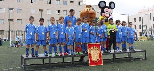 El C.D. Lomo celebra con éxito el II Torneo de fútbol prebenjamín Miñoquito 2010